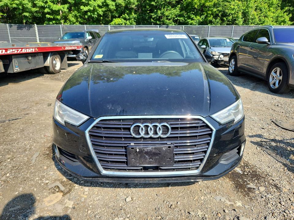 Продаж на аукціоні авто 2018 Audi A3, vin: WAUAUGFF9J1028739, номер лоту: 58034746