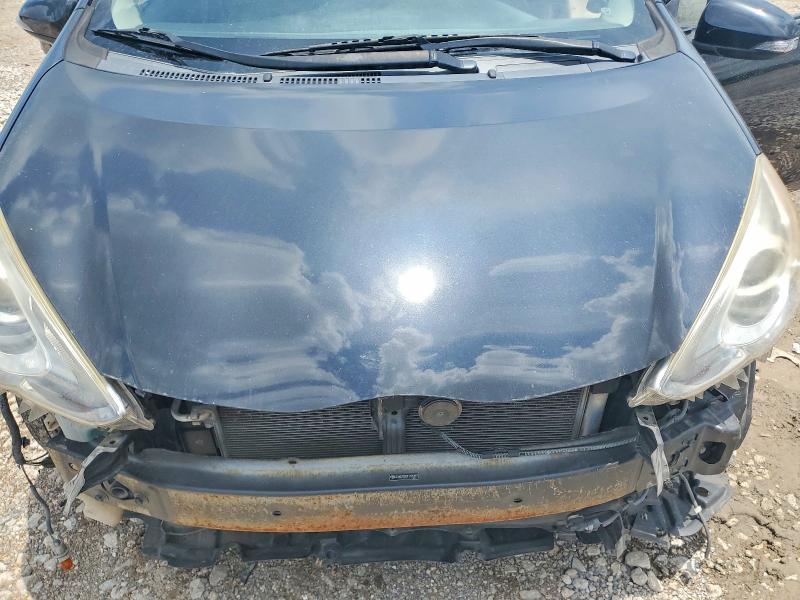 60316206 :رقم المزاد ، JTDKDTB32F1105857 vin ، 2015 Toyota Prius C مزاد بيع