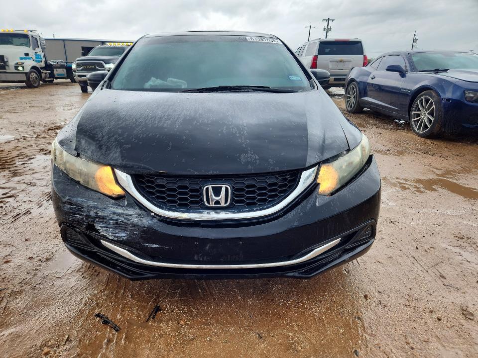 61397636 :رقم المزاد ، 19XFB2F88FE059553 vin ، 2015 Honda Civic مزاد بيع