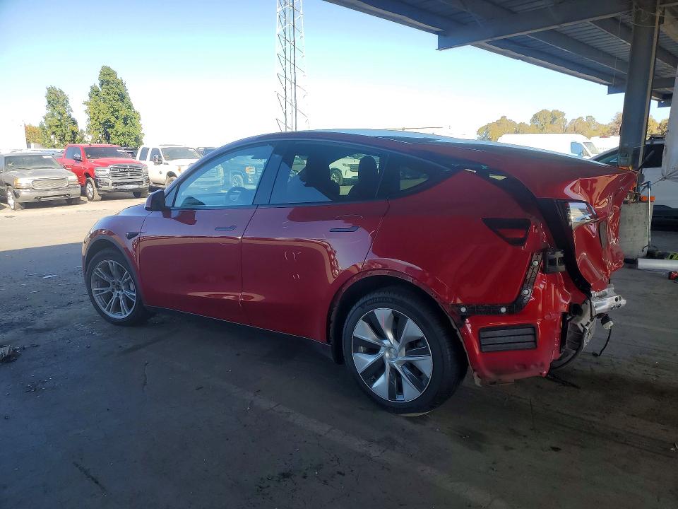 63425526 :رقم المزاد ، 7SAYGDEEXNF346711 vin ، 2022 Tesla Model Y مزاد بيع