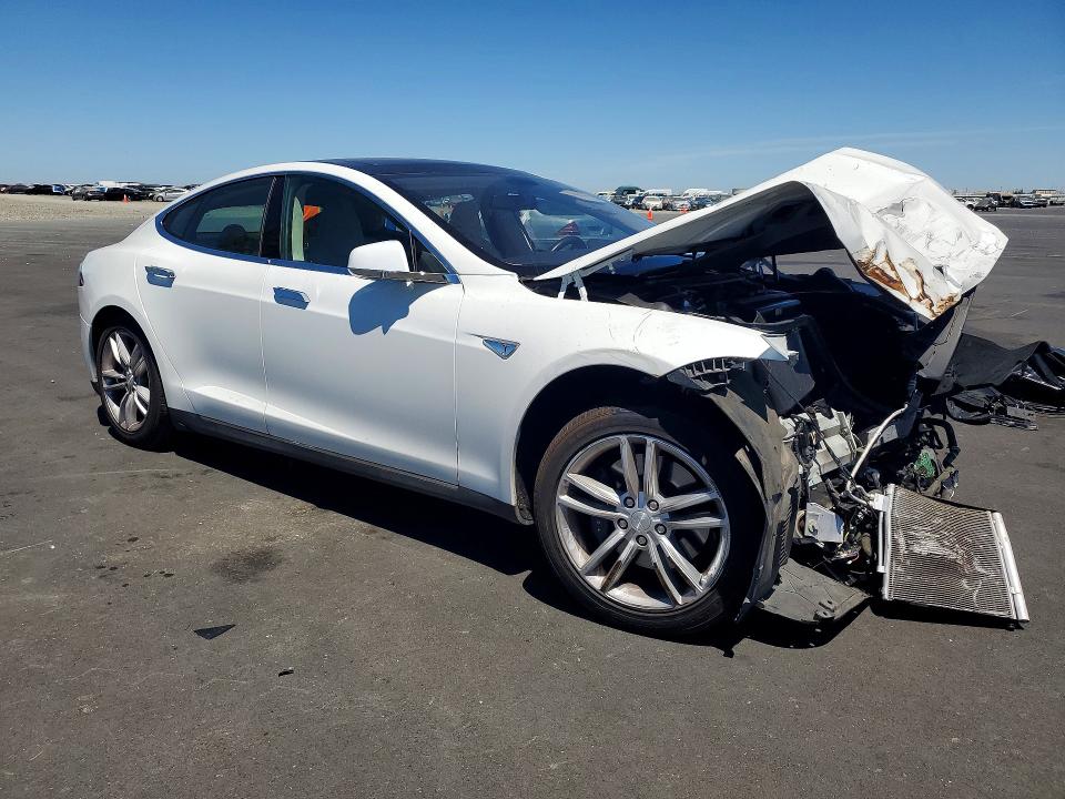 Продажа на аукционе авто 2014 Tesla Model S, vin: 5YJSA1H15EFP34344, номер лота: 62534176