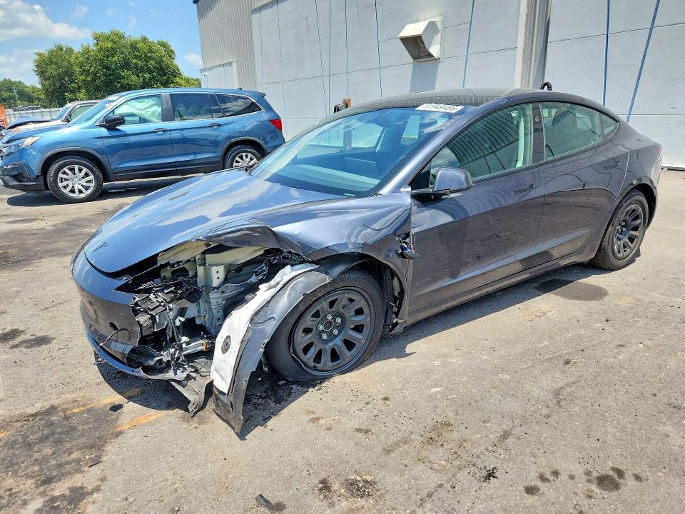 Продажа на аукционе авто 2025 Tesla Model 3, vin: 5YJ3E1EA3SF132485, номер лота: 61949456