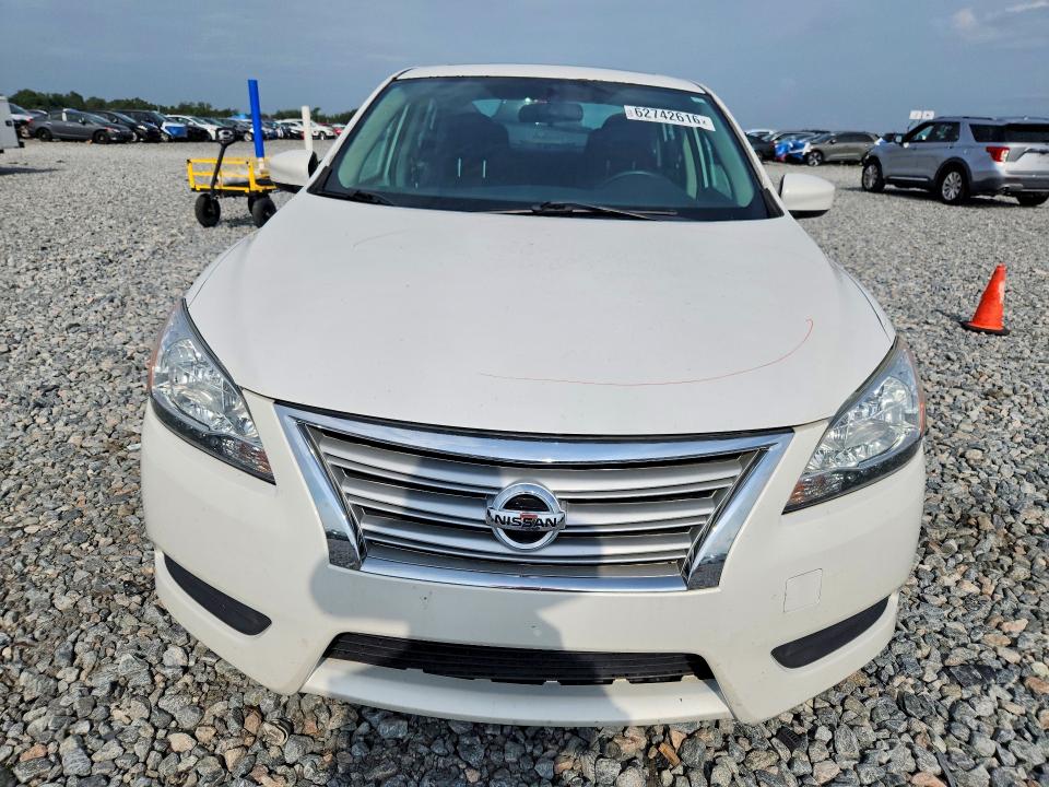 Продажа на аукционе авто 2015 Nissan Sentra, vin: 3N1AB7AP4FY273544, номер лота: 62742616