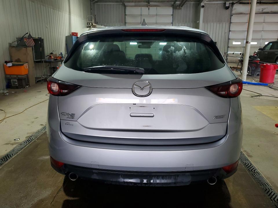 60422646 :رقم المزاد ، JM3KFBBM6J0347960 vin ، 2018 Mazda Cx-5 مزاد بيع