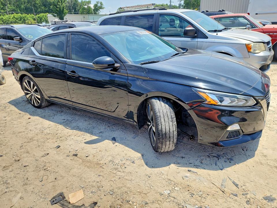59627646 :رقم المزاد ، 1N4BL4CV3MN386815 vin ، 2021 Nissan Altima مزاد بيع
