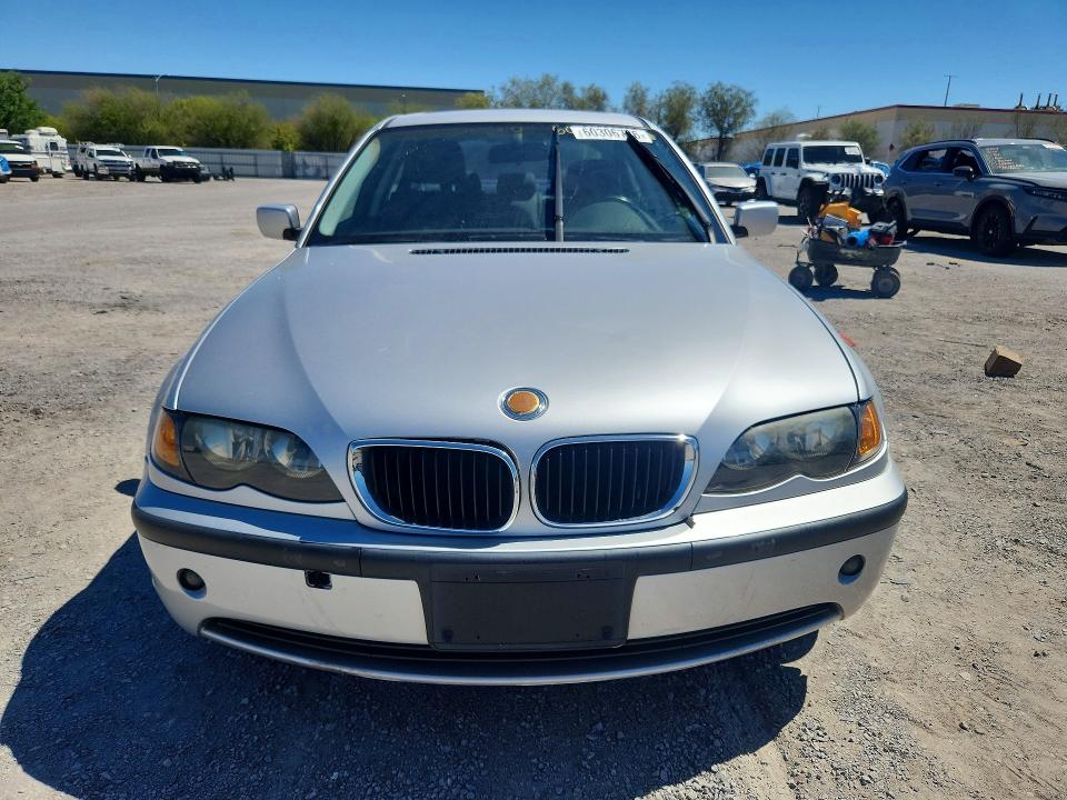 60306736 :رقم المزاد ، WBAET37453NJ34952 vin ، 2003 Bmw 325 مزاد بيع