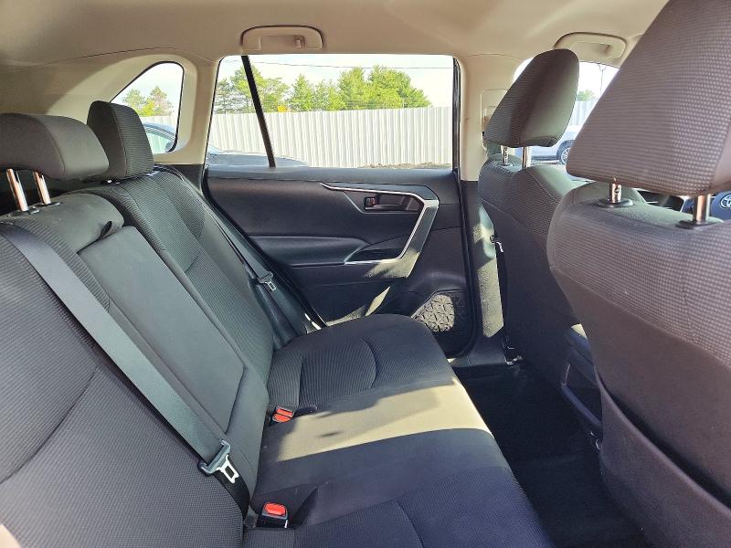 63322956 :رقم المزاد ، 2T3F1RFV3MC165767 vin ، 2021 Toyota Rav4 مزاد بيع