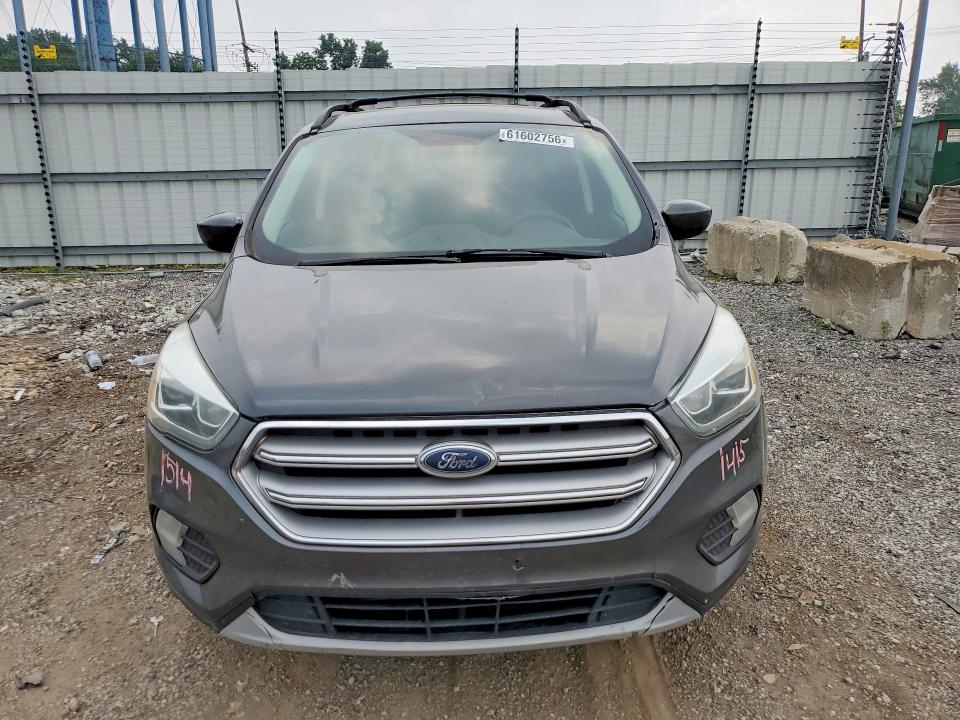61602756 :رقم المزاد ، 1FMCU9G9XHUC36018 vin ، 2017 Ford Escape مزاد بيع