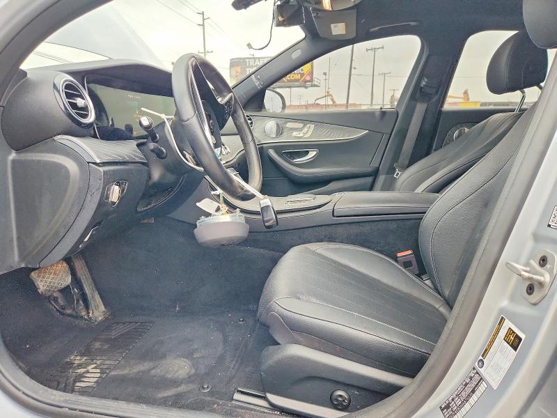 59830006 :رقم المزاد ، W1KZF8EB0MA876636 vin ، 2021 Mercedes-benz E مزاد بيع