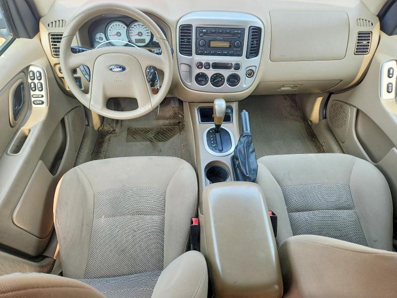 2005 Ford Escape მანქანა იყიდება აუქციონზე, vin: 1FMYU93175KD38020, აუქციონის ნომერი: 61931636