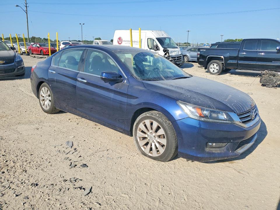Продажа на аукционе авто 2014 Honda Accord, vin: 1HGCR2F83EA038059, номер лота: 62260216