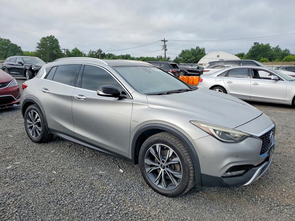 62015976 :رقم المزاد ، SJKCH5CR2HA016197 vin ، 2017 Infiniti Qx30 مزاد بيع