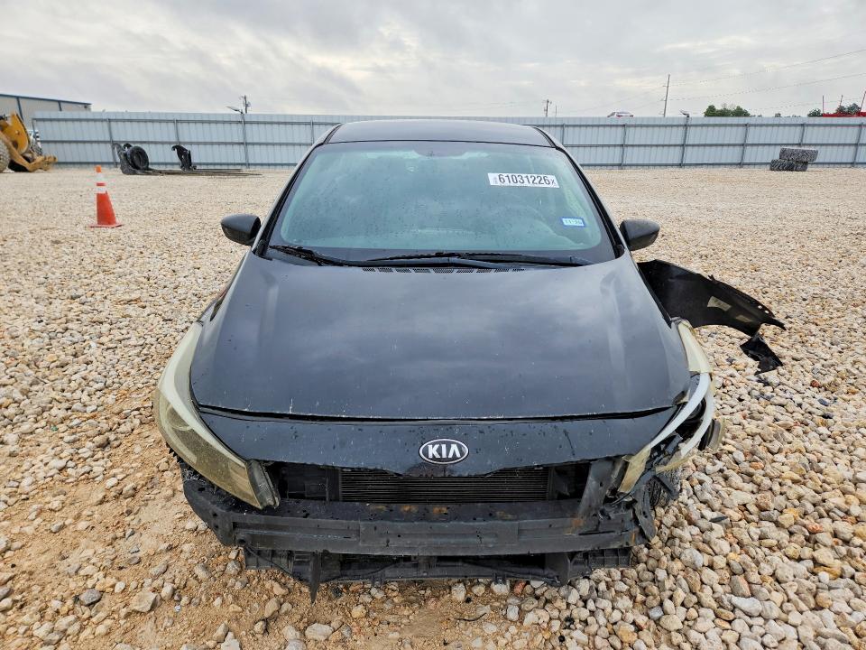 2017 Kia Forte მანქანა იყიდება აუქციონზე, vin: 3KPFL4A71HE099421, აუქციონის ნომერი: 61031226