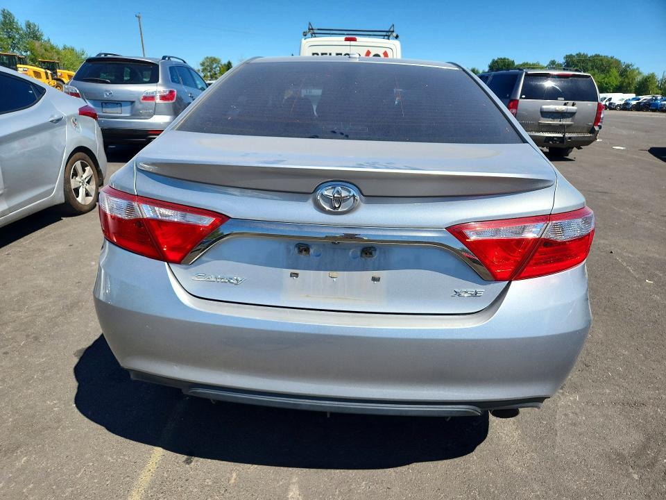62470006 :رقم المزاد ، 4T1BF1FK8GU223522 vin ، 2016 Toyota Camry مزاد بيع