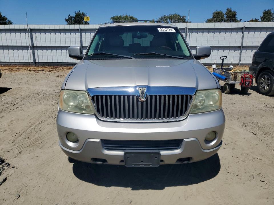 Продаж на аукціоні авто 2003 Lincoln Navigator, vin: 5LMFU28R63LJ00662, номер лоту: 63477316
