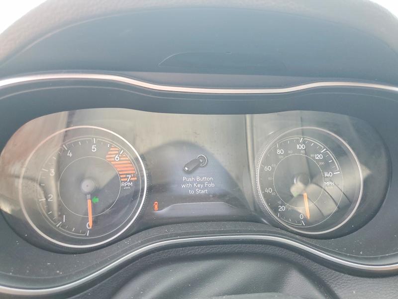 62103956 :رقم المزاد ، 1C4PJMDNXKD116214 vin ، 2019 Jeep Cherokee مزاد بيع