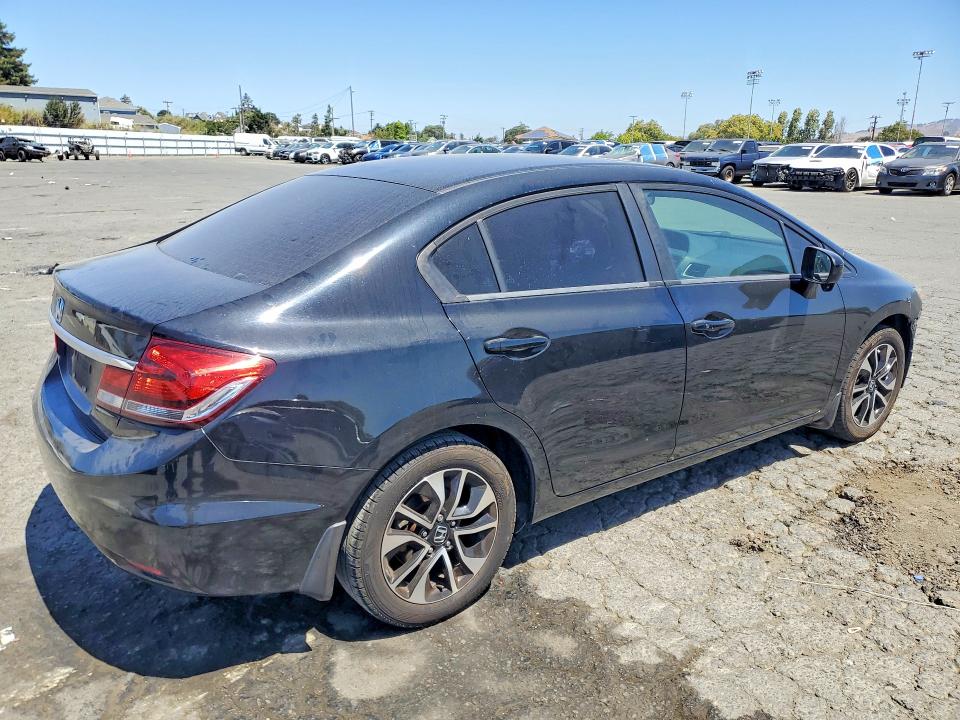61502136 :رقم المزاد ، 19XFB2F81FE221247 vin ، 2015 Honda Civic مزاد بيع