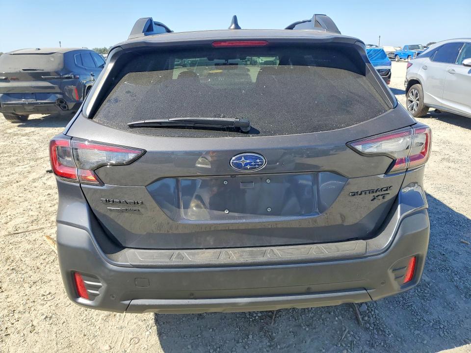 62105056 :رقم المزاد ، 4S4BTGLD2M3191721 vin ، 2021 Subaru Outback مزاد بيع