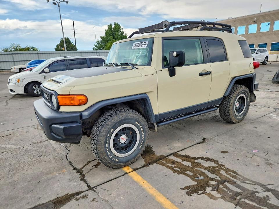 Продажа на аукционе авто 2010 Toyota Fj Cruiser, vin: JTEBU4BF4AK077171, номер лота: 62450076