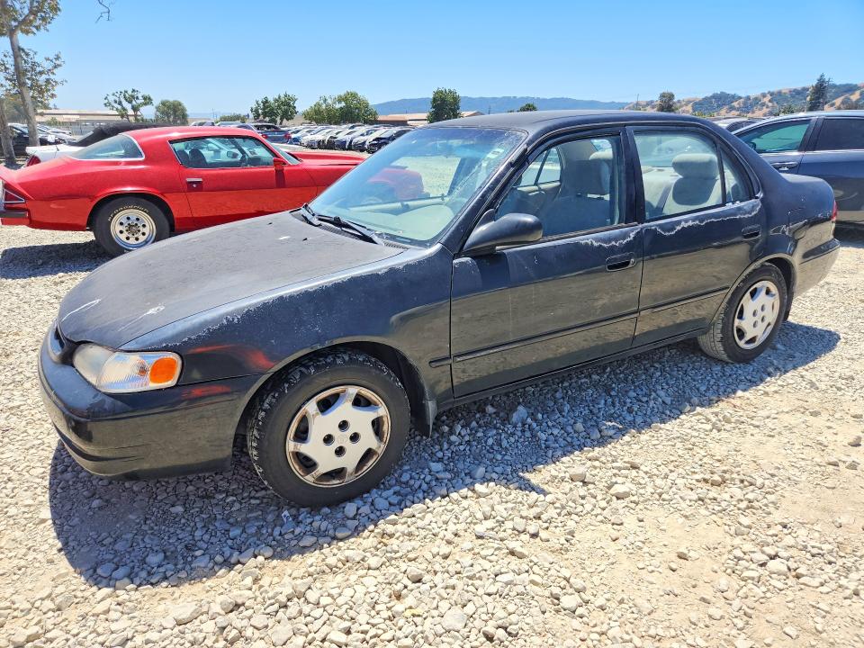61438876 :رقم المزاد ، 1NXBR12E4YZ393319 vin ، 2000 Toyota Corolla مزاد بيع