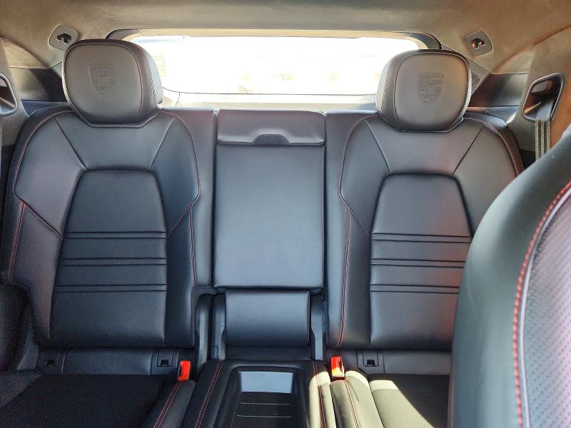 63128636 :رقم المزاد ، WP1BK2AY5RDA72061 vin ، 2024 Porsche Cayenne مزاد بيع