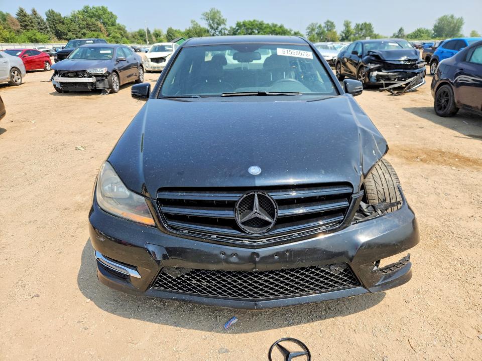 2014 Mercedes-benz C მანქანა იყიდება აუქციონზე, vin: WDDGF8AB6EA921948, აუქციონის ნომერი: 61555976