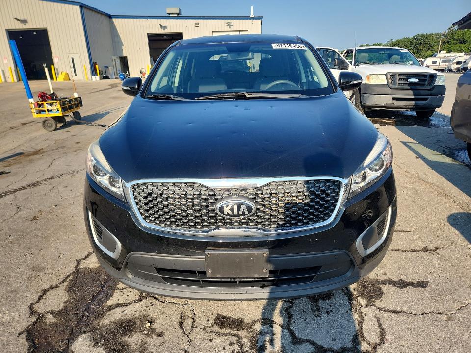 62116456 :رقم المزاد ، 5XYPG4A30JG366689 vin ، 2018 Kia Sorento مزاد بيع