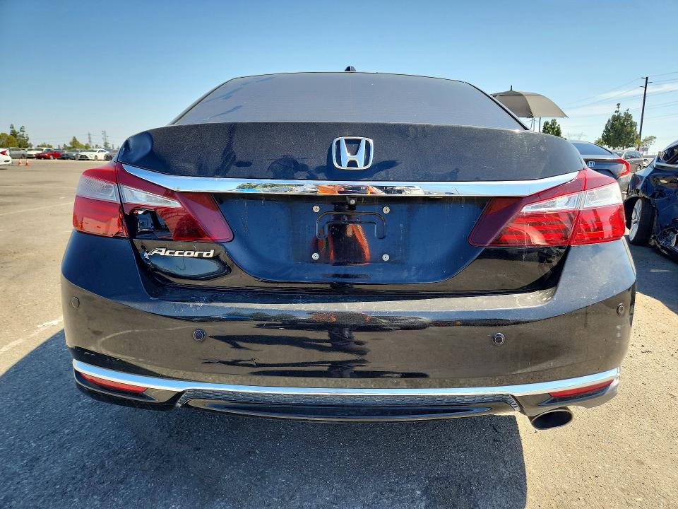 62861966 :رقم المزاد ، 1HGCR2F79GA091570 vin ، 2016 Honda Accord مزاد بيع