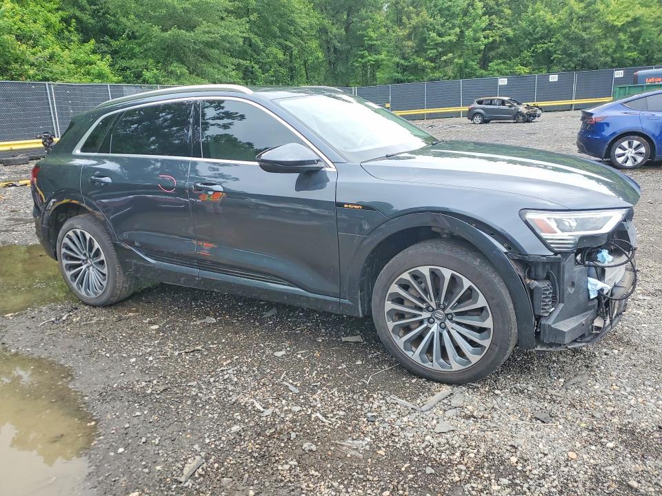 57685926 :رقم المزاد ، WA1VAAGE8KB011341 vin ، 2019 Audi E-tron مزاد بيع