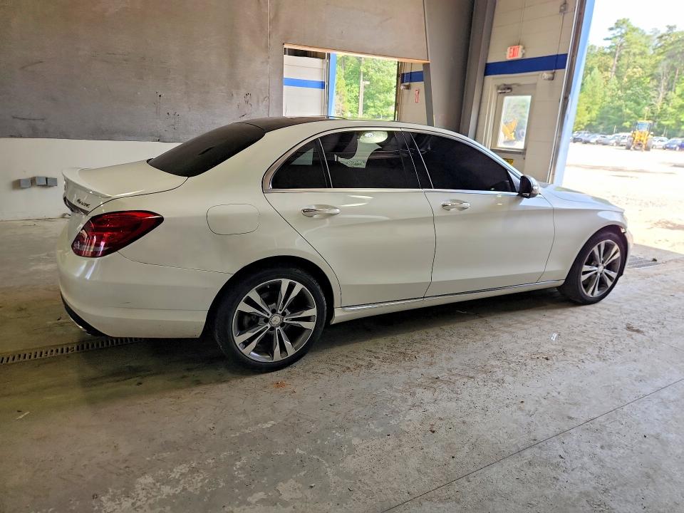 2016 Mercedes-benz C მანქანა იყიდება აუქციონზე, vin: 55SWF4KB3GU169969, აუქციონის ნომერი: 62989856