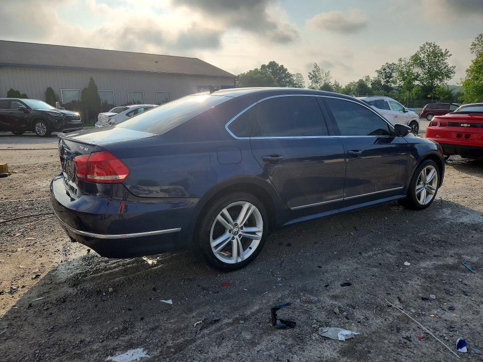 59974336 :رقم المزاد ، 1VWBN7A34CC098798 vin ، 2012 Volkswagen Passat مزاد بيع