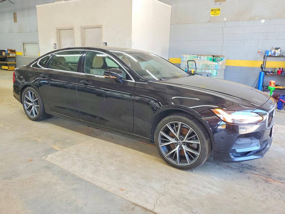 Продажа на аукционе авто 2018 Volvo S90, vin: LVY992MK2JP024452, номер лота: 59404466