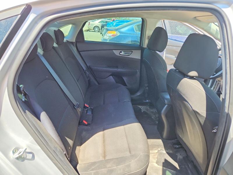 2021 Kia Forte მანქანა იყიდება აუქციონზე, vin: 3KPF24AD2ME307566, აუქციონის ნომერი: 62801916