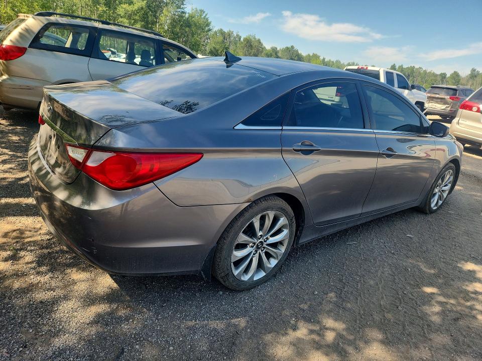 60327246 :رقم المزاد ، 5NPEB4ACXCH327240 vin ، 2012 Hyundai Sonata مزاد بيع