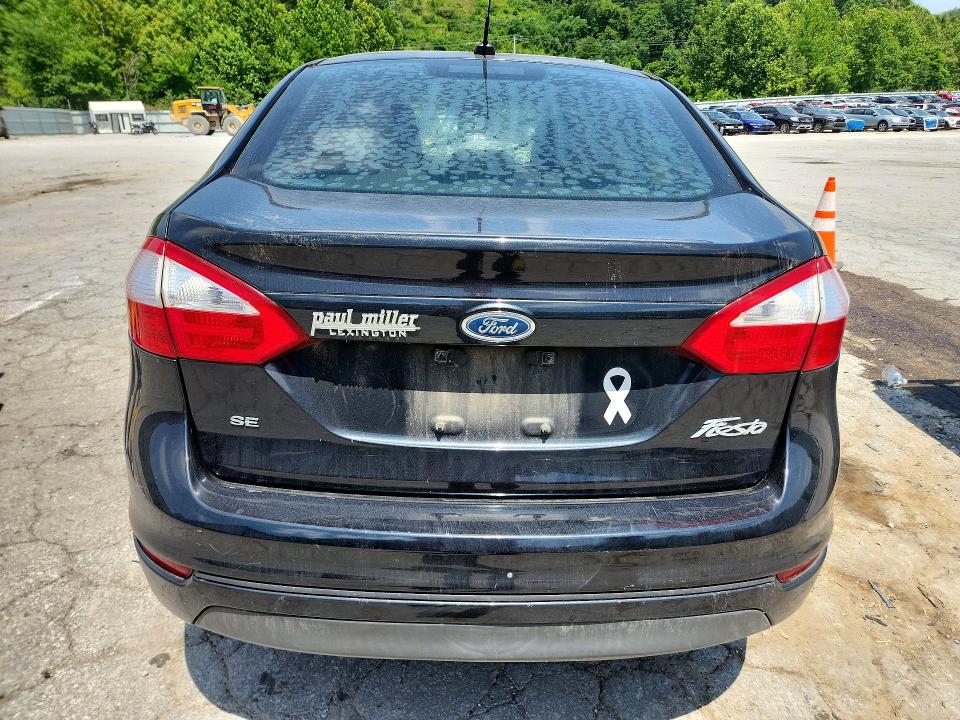 59276686 :رقم المزاد ، 3FADP4BJ5FM161286 vin ، 2015 Ford Fiesta مزاد بيع
