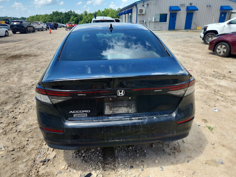Продажа на аукционе авто 2023 Honda Accord, vin: 1HGCY1F37PA040241, номер лота: 61224456