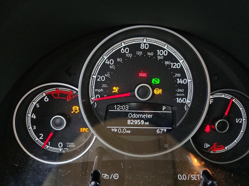 2018 Volkswagen Beetle მანქანა იყიდება აუქციონზე, vin: 3VWJD7AT2JM714766, აუქციონის ნომერი: 62444156