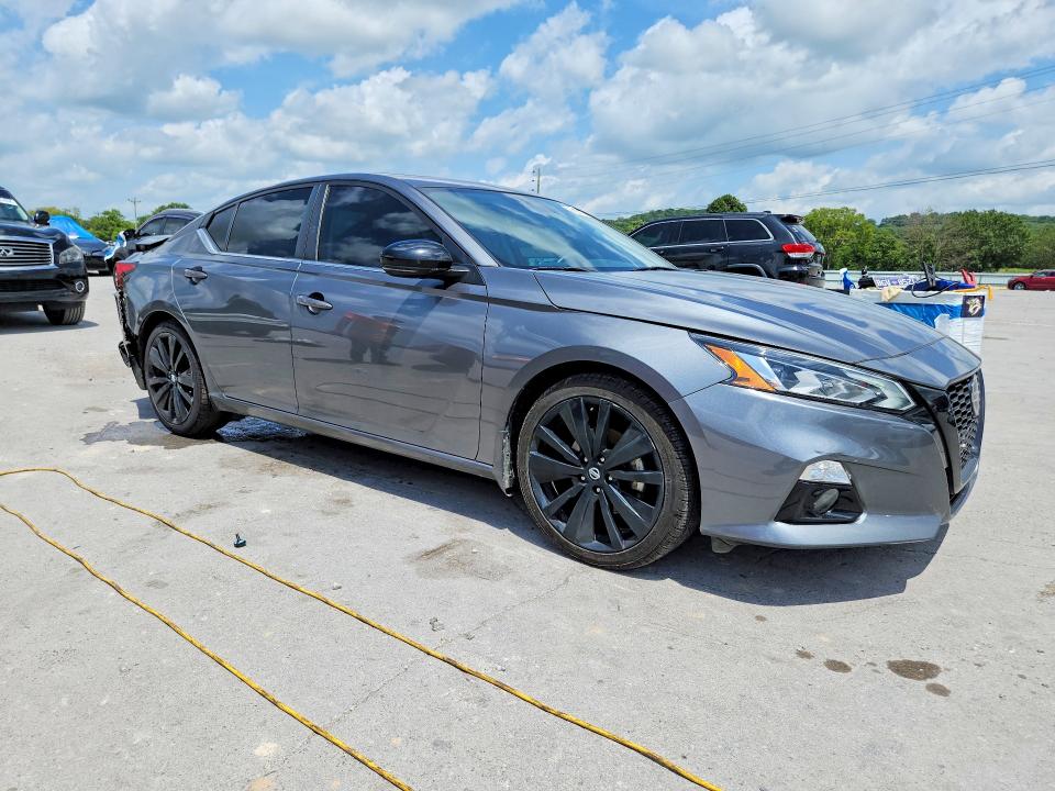 61946936 :رقم المزاد ، 1N4BL4CV2NN345612 vin ، 2022 Nissan Altima مزاد بيع