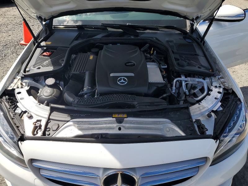 60620646 :رقم المزاد ، 55SWF4KB7FU073602 vin ، 2015 Mercedes-benz C مزاد بيع