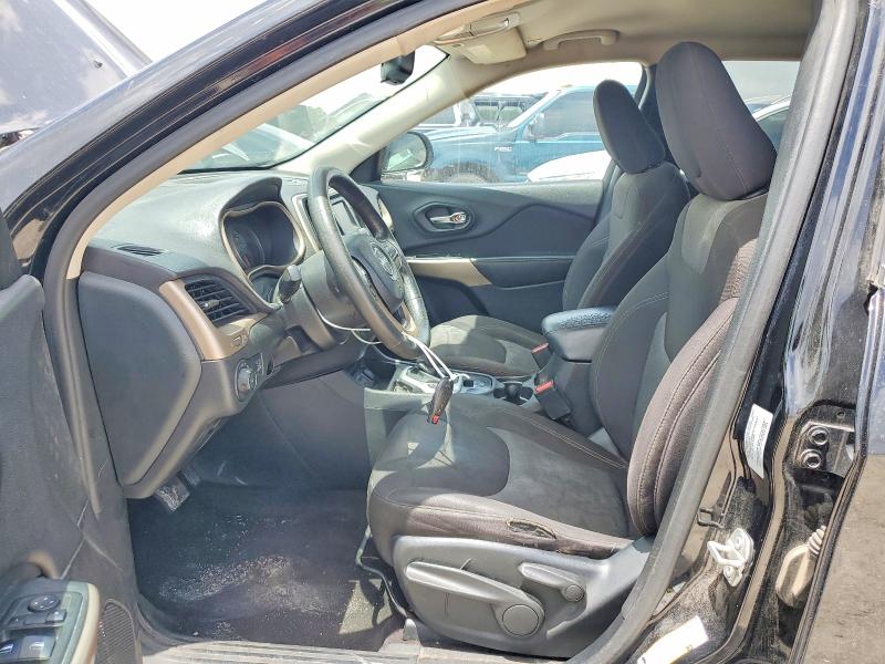 60708976 :رقم المزاد ، 1C4PJLCB5JD503723 vin ، 2018 Jeep Cherokee مزاد بيع