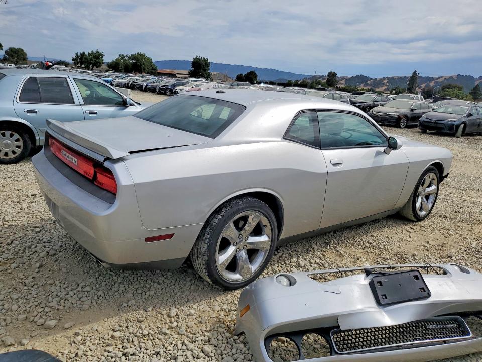 60514306 :رقم المزاد ، 2C3CDYAG6CH137489 vin ، 2012 Dodge Challenger مزاد بيع