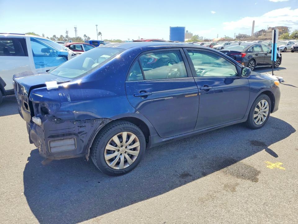 60641876 :رقم المزاد ، 2T1BU4EE5DC973654 vin ، 2013 Toyota Corolla مزاد بيع
