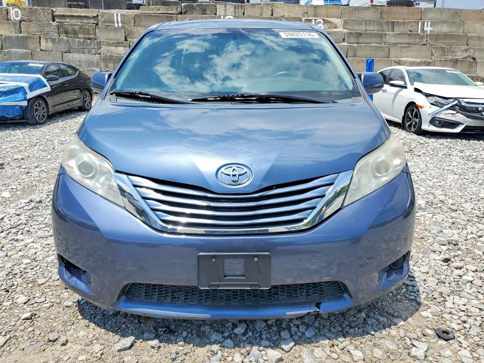 Aukcja sprzedaży 2015 Toyota Sienna, vin: 5TDKK3DC9FS561764, numer aukcji: 59825116