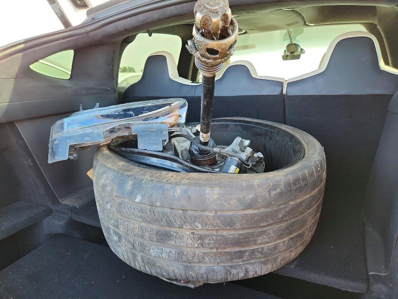 61587186 :رقم المزاد ، 7SAXCDE58PF404180 vin ، 2023 Tesla Model X مزاد بيع