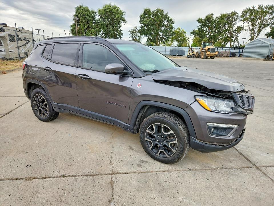 2019 Jeep Compass მანქანა იყიდება აუქციონზე, vin: 3C4NJDDB4KT733387, აუქციონის ნომერი: 60704826