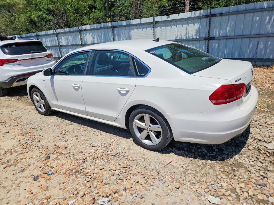60182086 :رقم المزاد ، 1VWAT7A34EC023619 vin ، 2014 Volkswagen Passat مزاد بيع