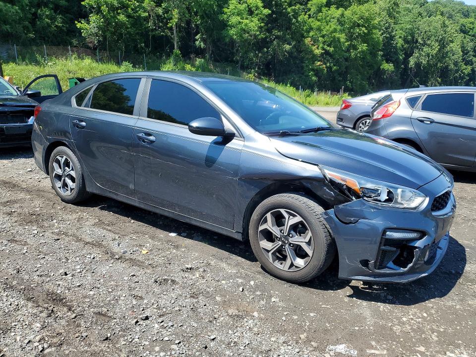 2019 Kia Forte მანქანა იყიდება აუქციონზე, vin: 3KPF24AD4KE069474, აუქციონის ნომერი: 59740376