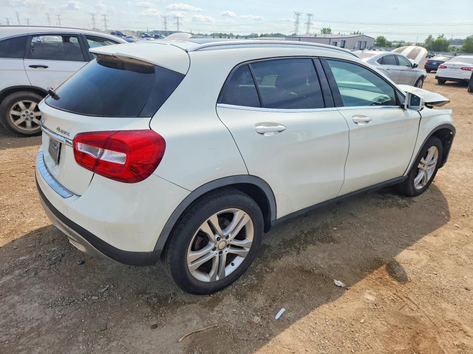 61077726 :رقم المزاد ، WDCTG4GB8HJ304488 vin ، 2017 Mercedes-benz Gla مزاد بيع
