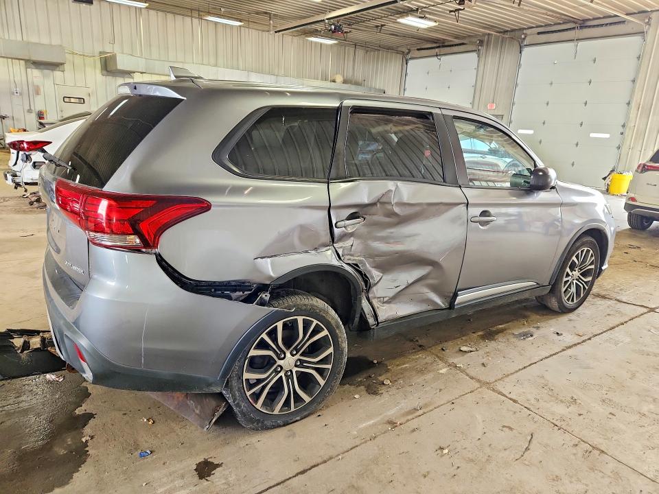 60979716 :رقم المزاد ، JA4AZ2A3XHZ030624 vin ، 2017 Mitsubishi Outlander مزاد بيع