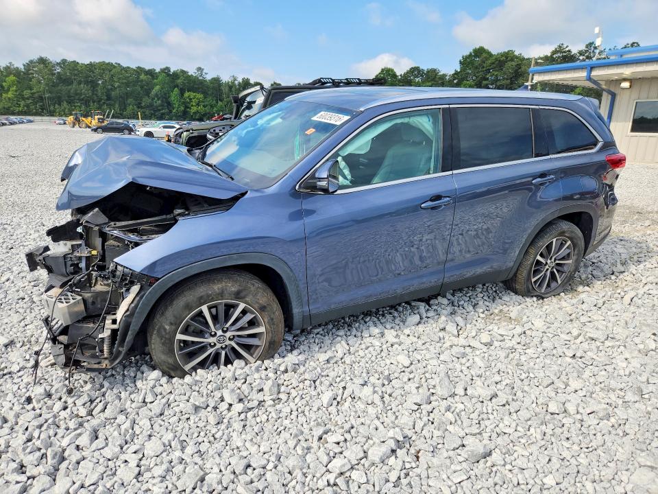 Продажа на аукционе авто 2019 Toyota Highlander, vin: 5TDKZRFH4KS350795, номер лота: 60039316